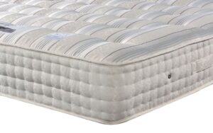 Read more about the article Sleepeezee Backcare Ultimate 2000 Pocket Mattress Review: Extra-Firm Luxury Revealed