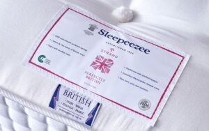 Read more about the article Sleepeezee Perfectly British Strand 1400 Pocket Mattress Review: A Natural Luxury Masterpiece